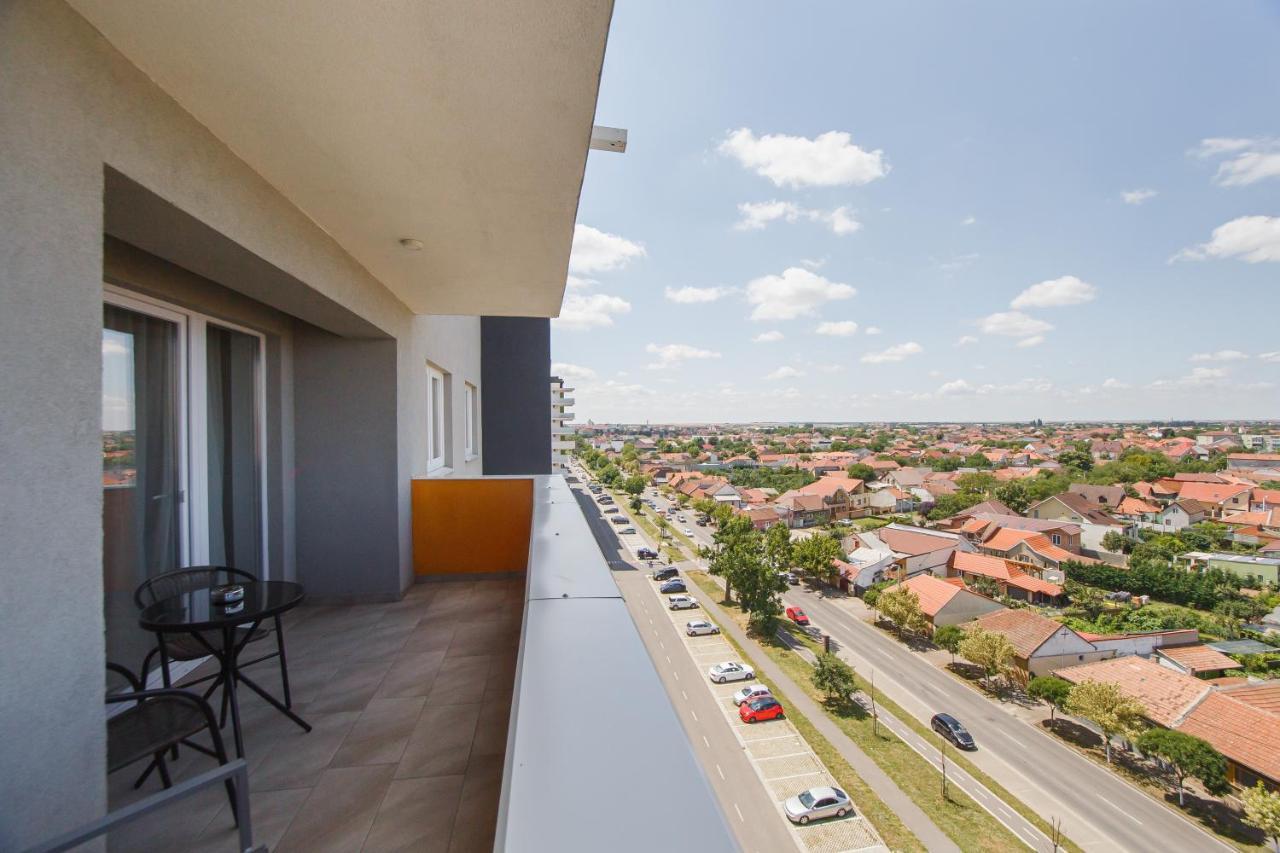 Apartament Creamy Wood Haven Oradea Zewnętrze zdjęcie
