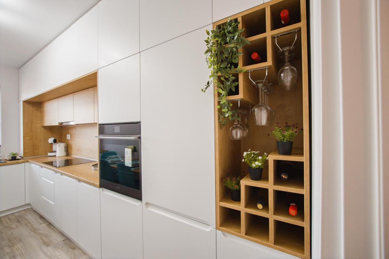 Apartament Creamy Wood Haven Oradea Zewnętrze zdjęcie